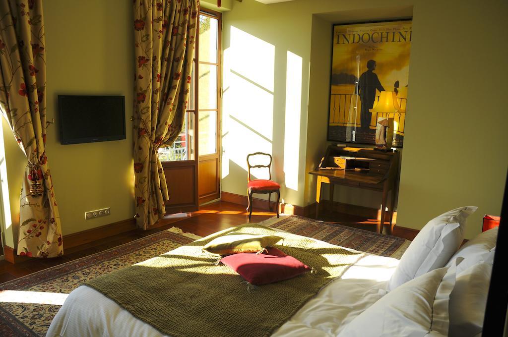 Castel Peyssard Bed and Breakfast Périgueux Exteriör bild